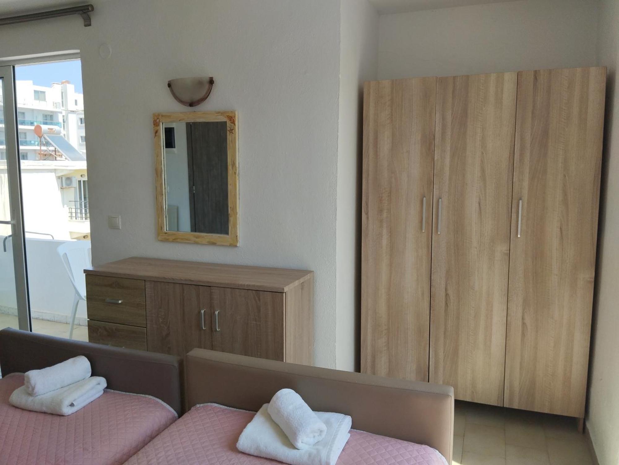 Lilian'S Seaview-Party Street-Youth Studios Rhodes City Ngoại thất bức ảnh